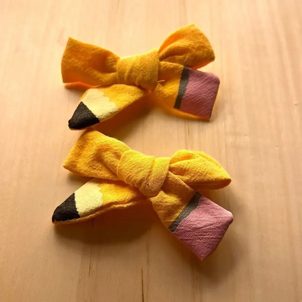 Hair clips ​